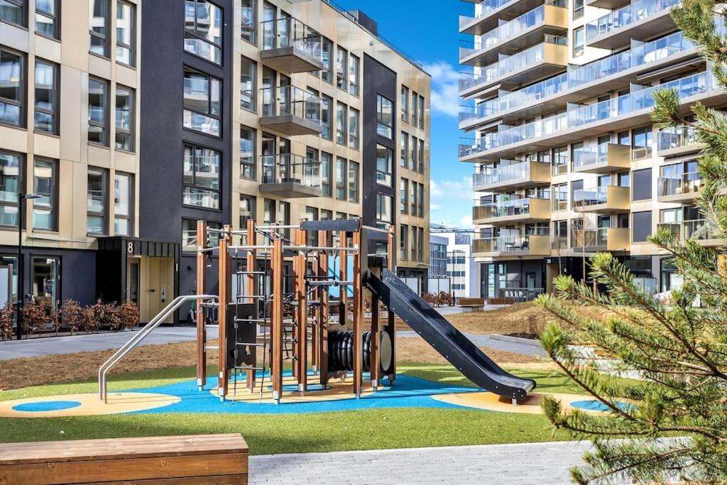 Nydalen/Storo- Ved T-Banestasjon Appartement Oslo Buitenkant foto