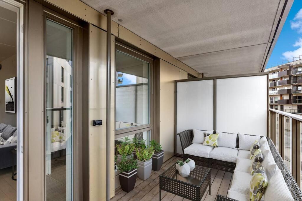 Nydalen/Storo- Ved T-Banestasjon Appartement Oslo Buitenkant foto